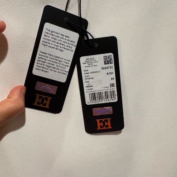 New NWT Escada Ivory White Minimalist Sleeveless Cape Back Long Blouse Top - Picture 3 of 16